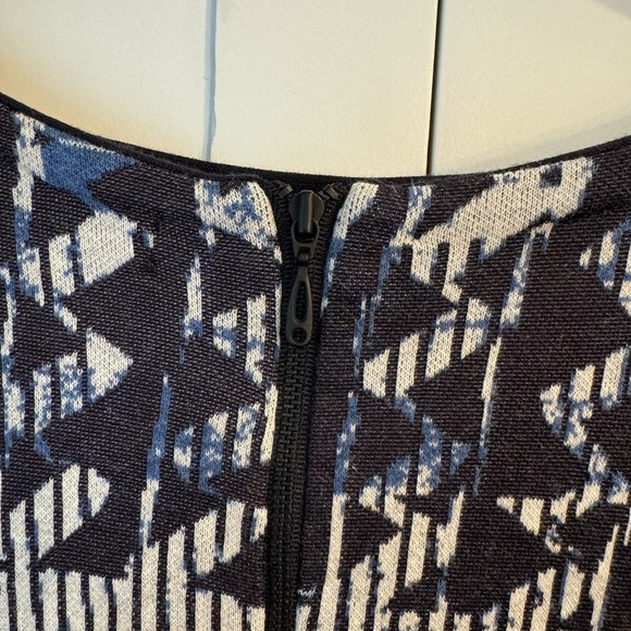 Nic & Zoe Blue Streak Top - Large - Picture 6 of 10